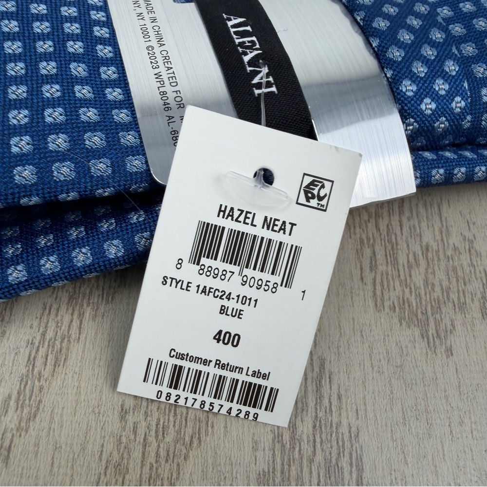 728 Alfani Men's Tie Hazel Neat 400 Blue $55 Lyocell Polyester Blend - Picture 4 of 5